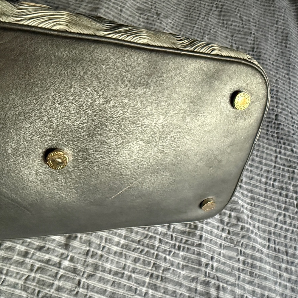 Bulgari Handbag with Crossbody Strap - Picture 13 of 16